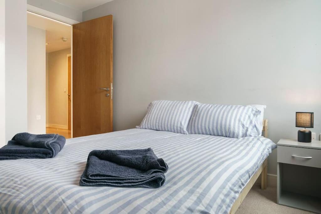 Stylish Centre 2 Bedroom With Cityscape View Appartamento Belfast