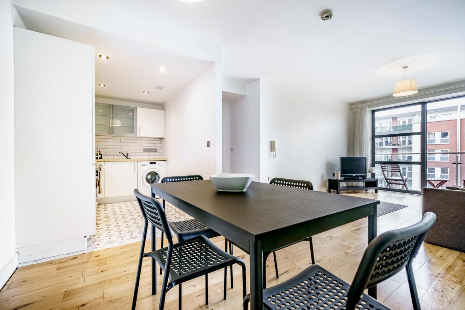 Stylish Centre 2 Bedroom With Cityscape View Belfast
